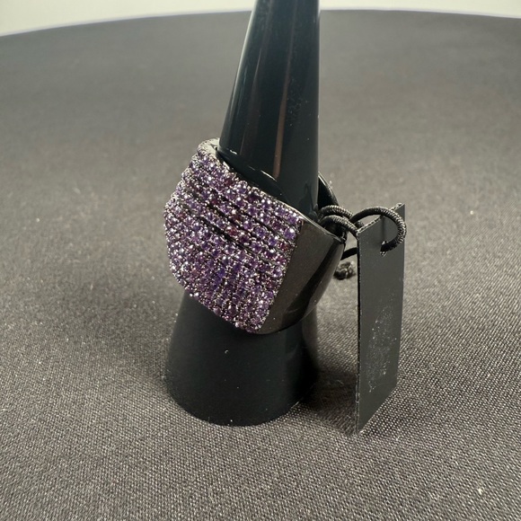 nOir Jewelry Purple Rhinestone Ring Size 8 - Picture 3 of 6